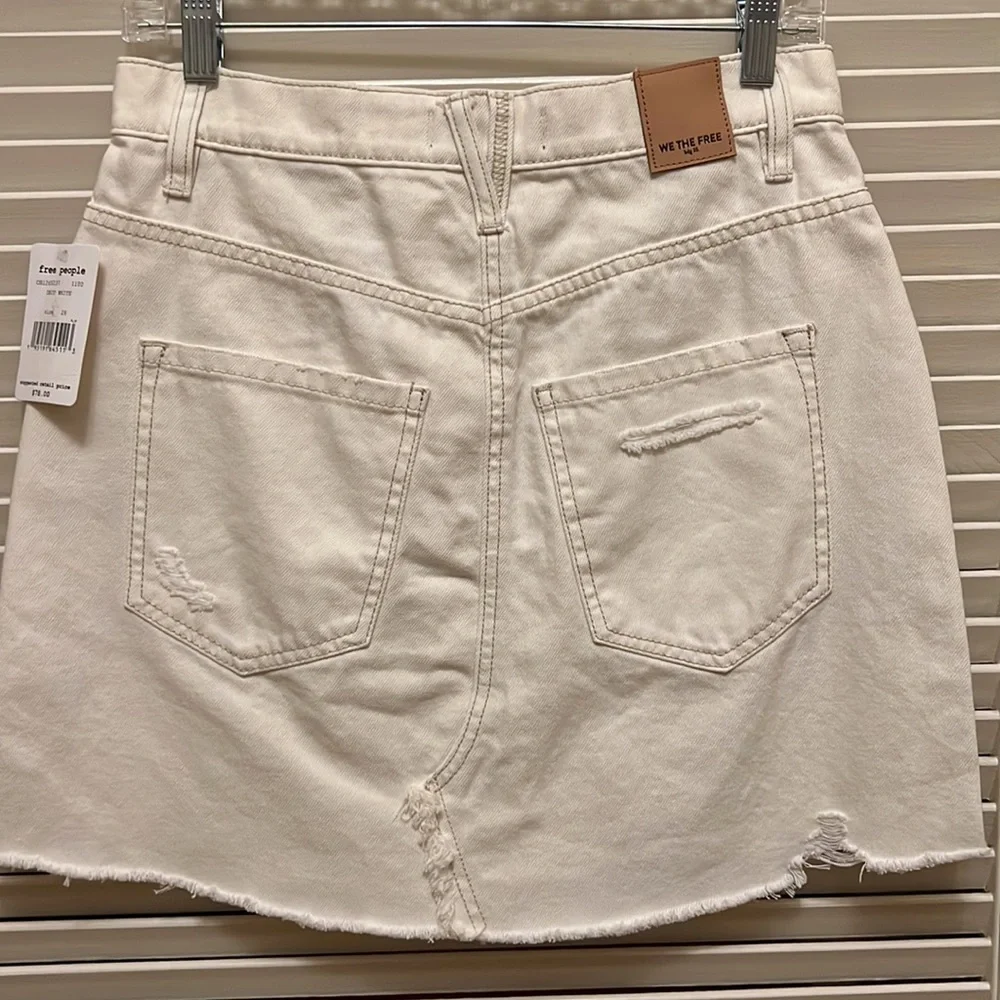 18. Free People Brea Cut off Skirt in Deco White - Picture 11 of 16